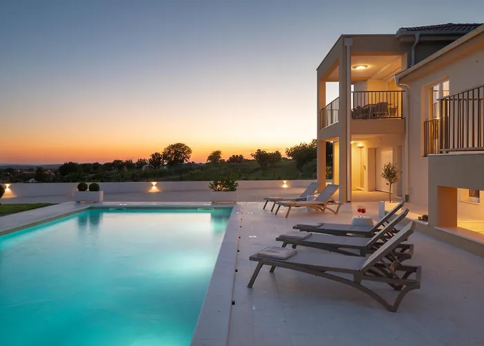 Morus Zadarvillas